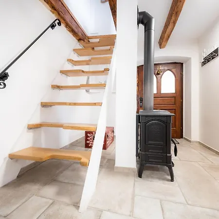 Semesterbostad Charming Irena Gem Of Vipava Valley - Happy
